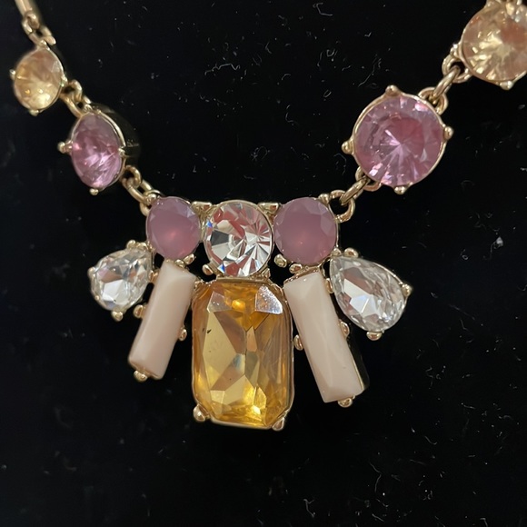 Nine West Vintage Gold Tone Rhinestone Statement Necklace Costume - Picture 2 of 4